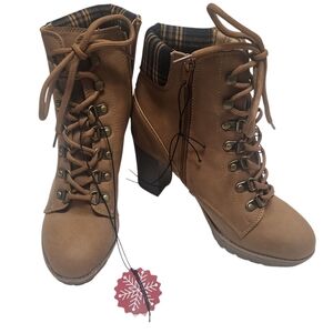 Andiamo Lace-Up Boots Women’s 8.5M Brown Plaid Trim Boho Chic NEW